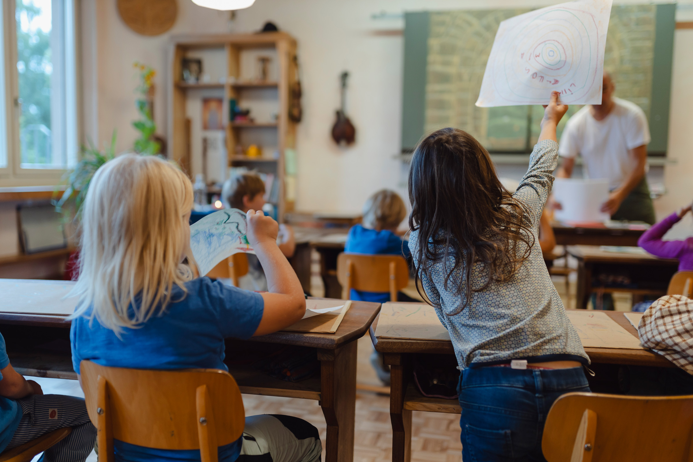 Unterricht in der 1. Klasse der Steinerschule Bern Ittigen Langnau