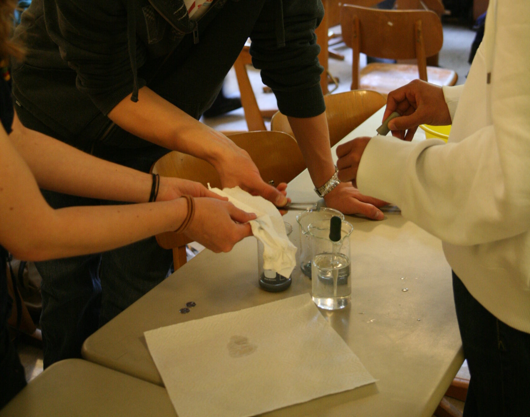 Chemieunterricht an der Steinerschule Bern Ittigen Langnau