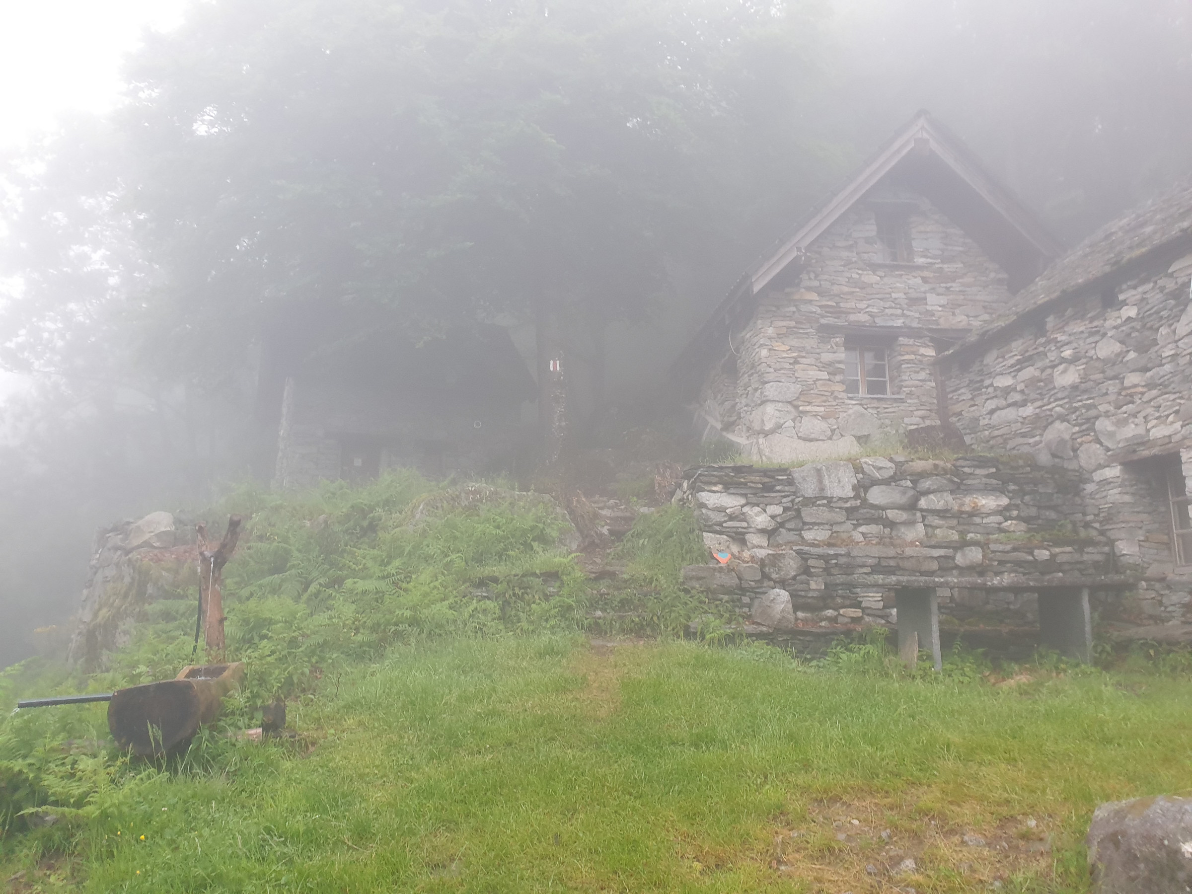 Trockenmauerlager der 9. Klasse Bern, Steinerschule Bern Ittigen Langnau - Privatschule